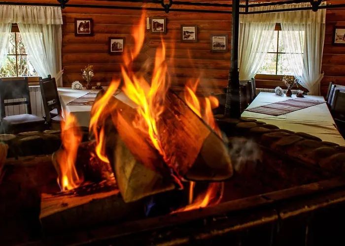 Toursit Complex Kvasova 宾馆 波利亚纳